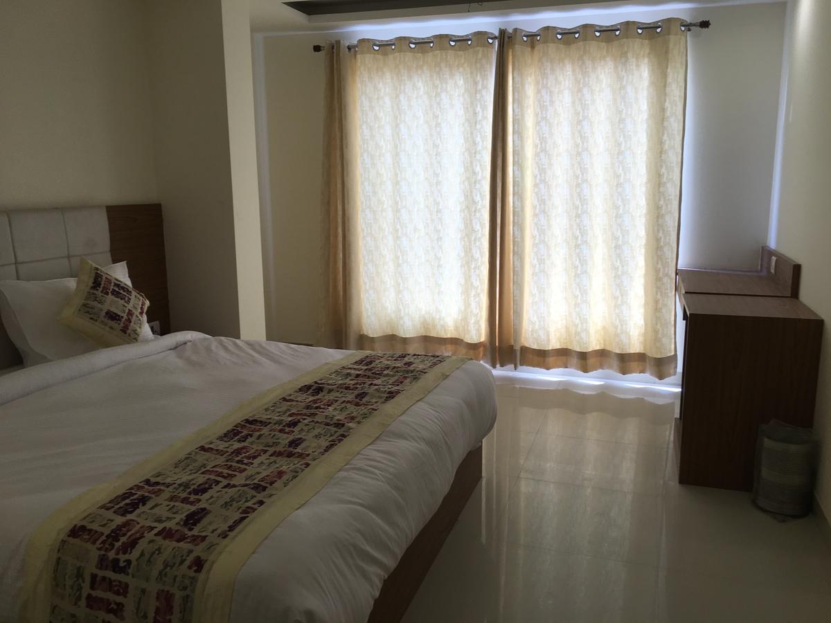 Hotel Airport D'Capitol นิวเดลี ภายนอก รูปภาพ