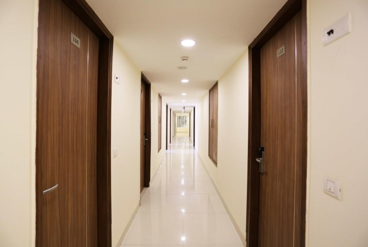 Hotel Airport D'Capitol นิวเดลี ภายนอก รูปภาพ