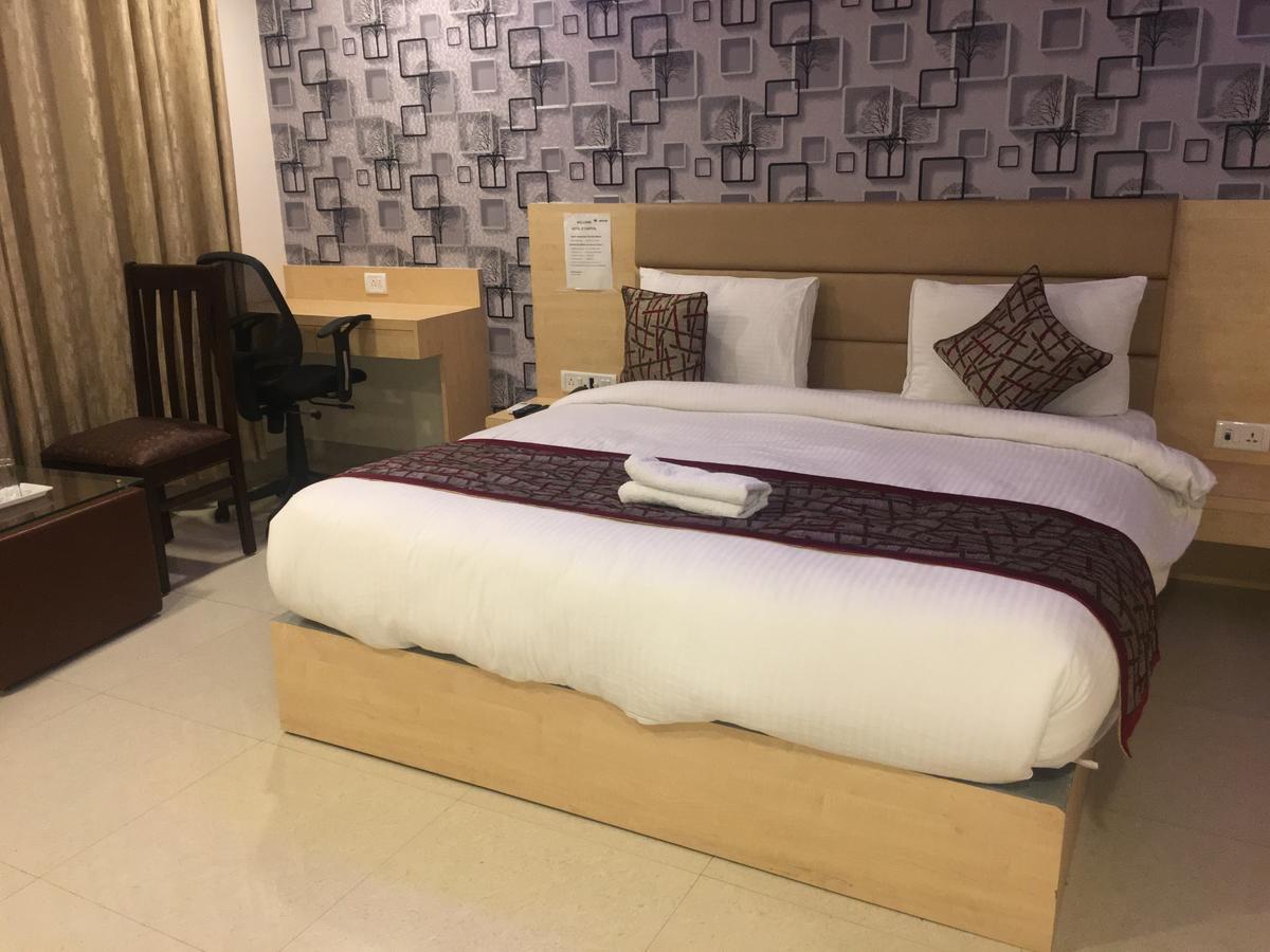 Hotel Airport D'Capitol นิวเดลี ภายนอก รูปภาพ